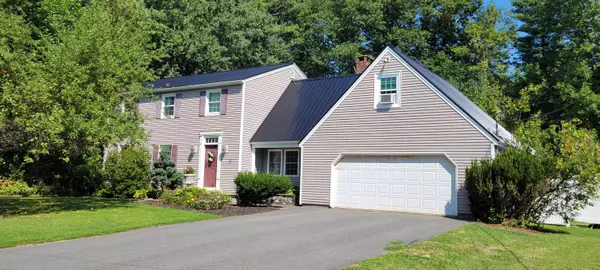 17 Primrose ST, Winslow, ME 04901