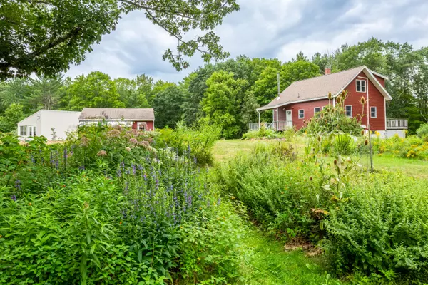 88 E Pittston RD, Dresden, ME 04342