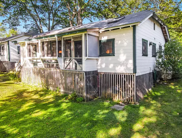 Oakland, ME 04963,519 Brickett Point EST #6