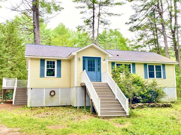 5 Crooked River Pines RD, Harrison, ME 04040