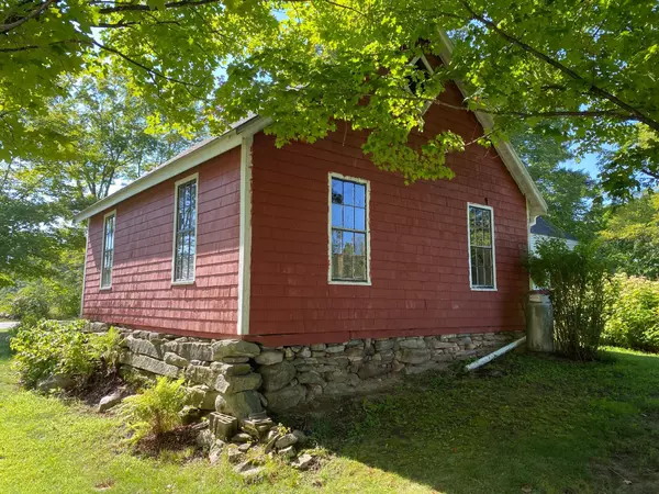 New Gloucester, ME 04260,214 North Pownal RD