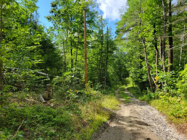 Mount Vernon, ME 04352,216 N Taylor RD