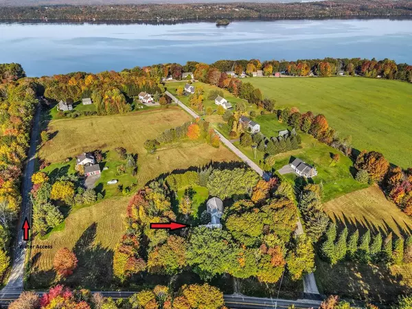 990 Pond RD, Sidney, ME 04330