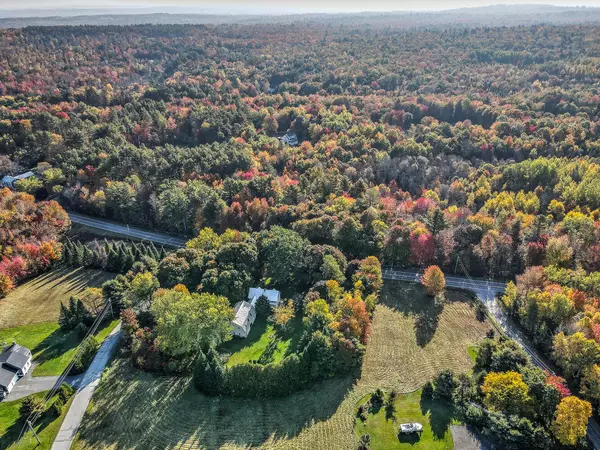 Sidney, ME 04330,990 Pond RD