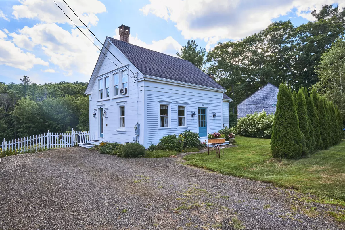 Rockport, ME 04856,696 West ST