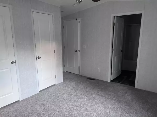 Waterville, ME 04901,13 Abbey LN