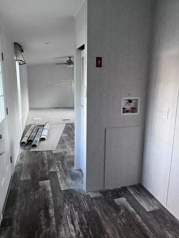 Waterville, ME 04901,13 Abbey LN