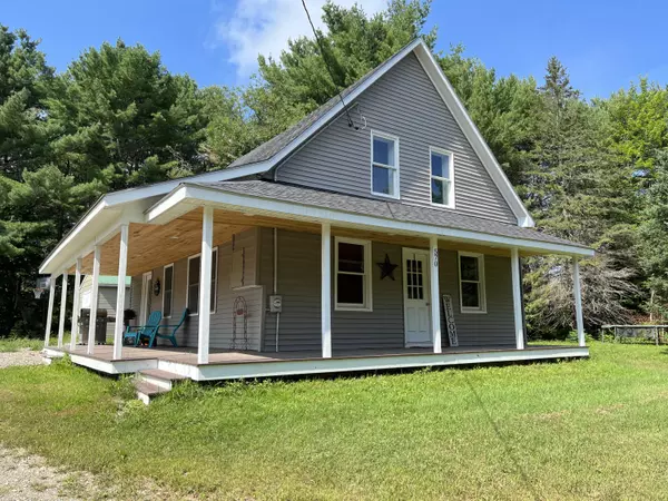 570 Winn RD, Lee, ME 04455