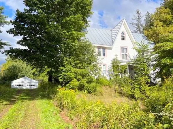 Vassalboro, ME 04989,2545 Riverside DR