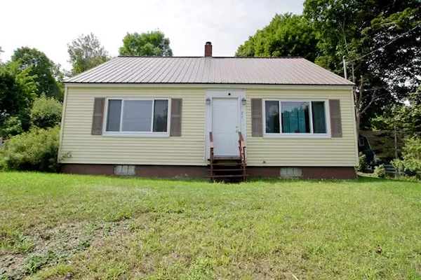 25 Brunswick ST, Old Town, ME 04468