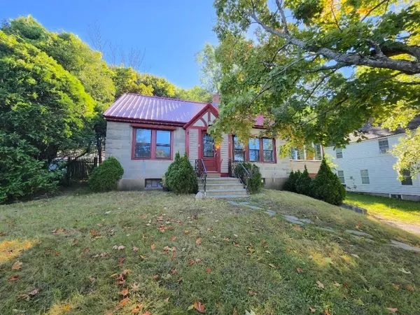 Presque Isle, ME 04769,31 Oak ST