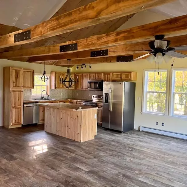 Palmyra, ME 04965,16 Gray RD