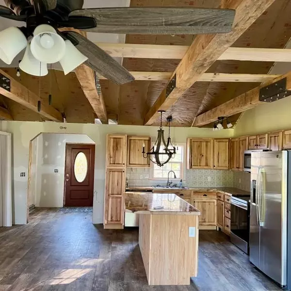 Palmyra, ME 04965,16 Gray RD