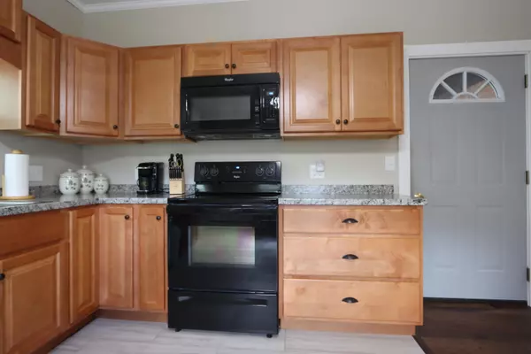 Mexico, ME 04257,9 Harlow Hill RD