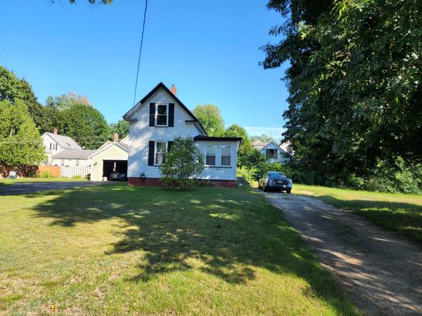 13 Vining ST, Lisbon, ME 04252