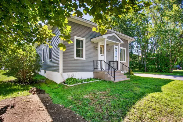 Saco, ME 04072,10 Lafayette ST