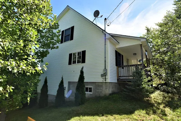 Norridgewock, ME 04957,56 Ross Hill RD