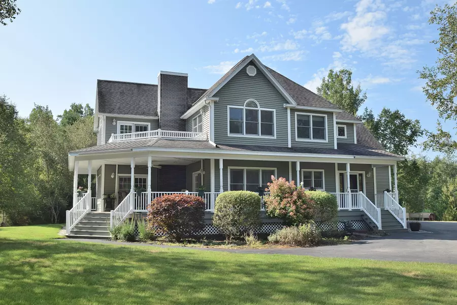 33 Christina DR, Brunswick, ME 04011