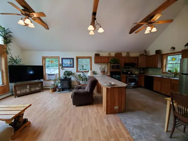 Mount Vernon, ME 04352,1332 Pond RD