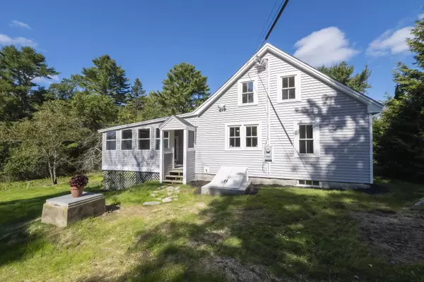 Waldoboro, ME 04572,86 Washington RD