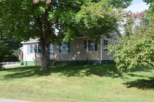 21 Pine ST, Norridgewock, ME 04957