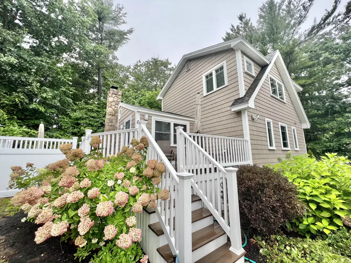 Ogunquit, ME 03907,6 Oak LN