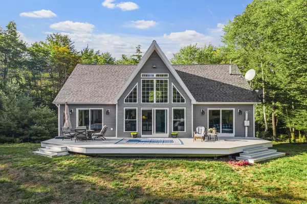 Freeport, ME 04032,5 Midway LN