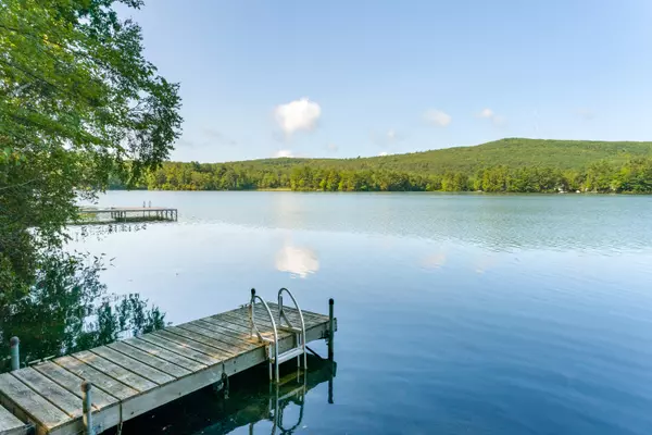 53 Mountain View DR, Poland, ME 04274