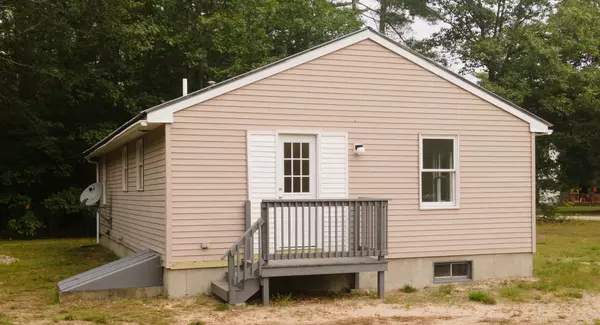 Hiram, ME 04041,20 Pilgrim DR