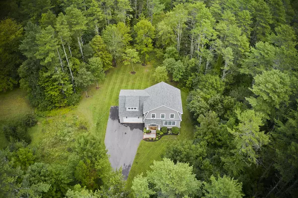 Freeport, ME 04032,2 Aspen DR