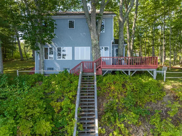 Northport, ME 04849,21 Crest ST