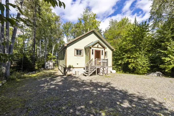 Rangeley Plt, ME 04970,209-211 Shelton TRL