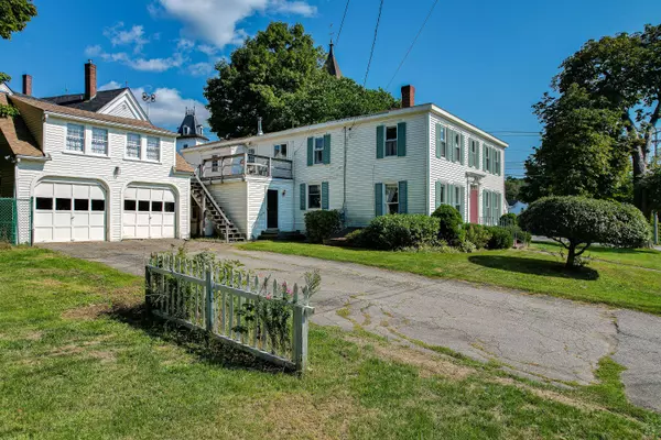Waldoboro, ME 04572,106 School ST