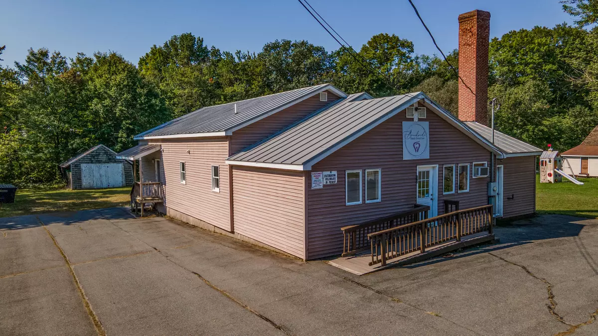 Madison, ME 04950,17 Jones ST