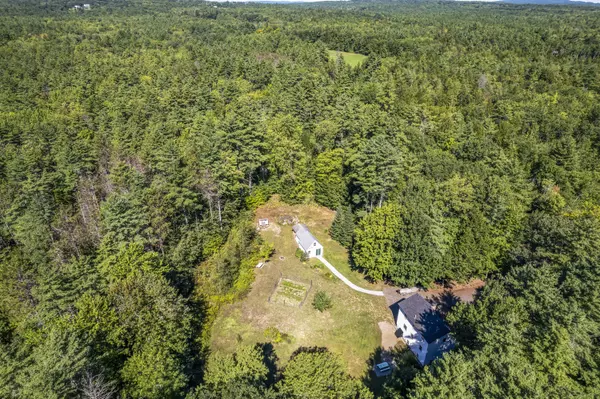 99 Diamond Hill RD, North Berwick, ME 03906