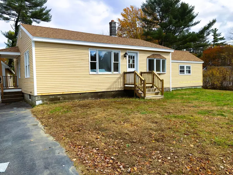 9 Lincoln RD, Saco, ME 04072