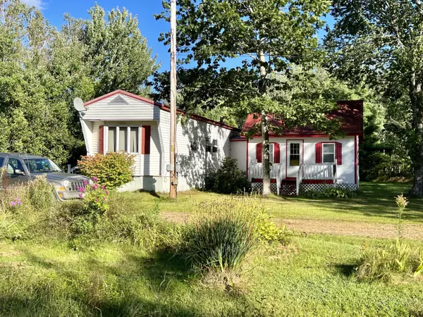 26 Eastern Cut-Off RD, Princeton, ME 04668