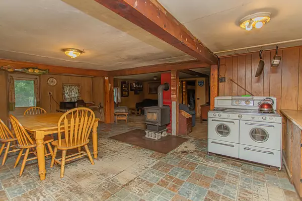 Wilton, ME 04294,928 Weld RD