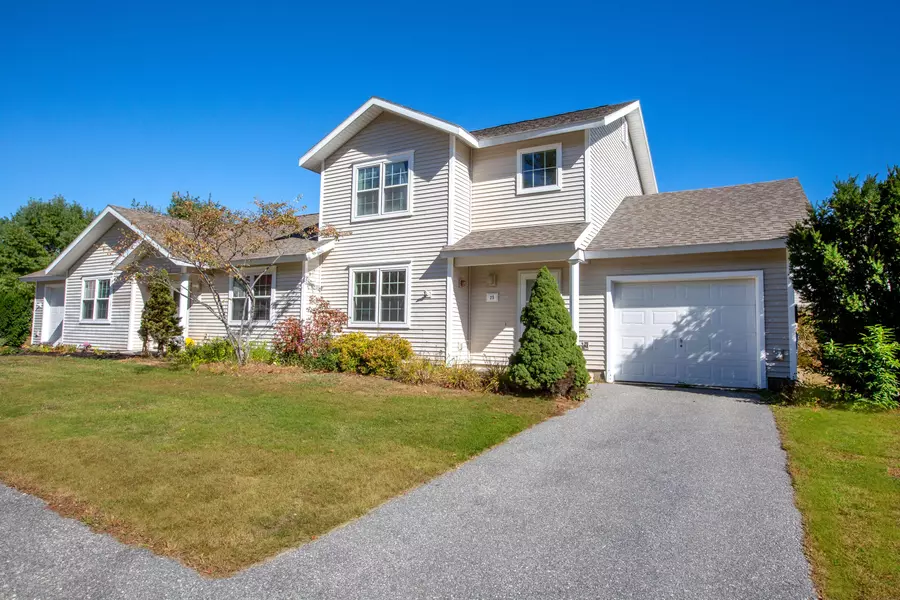 25 Guadalcanal ST #25, Brunswick, ME 04011