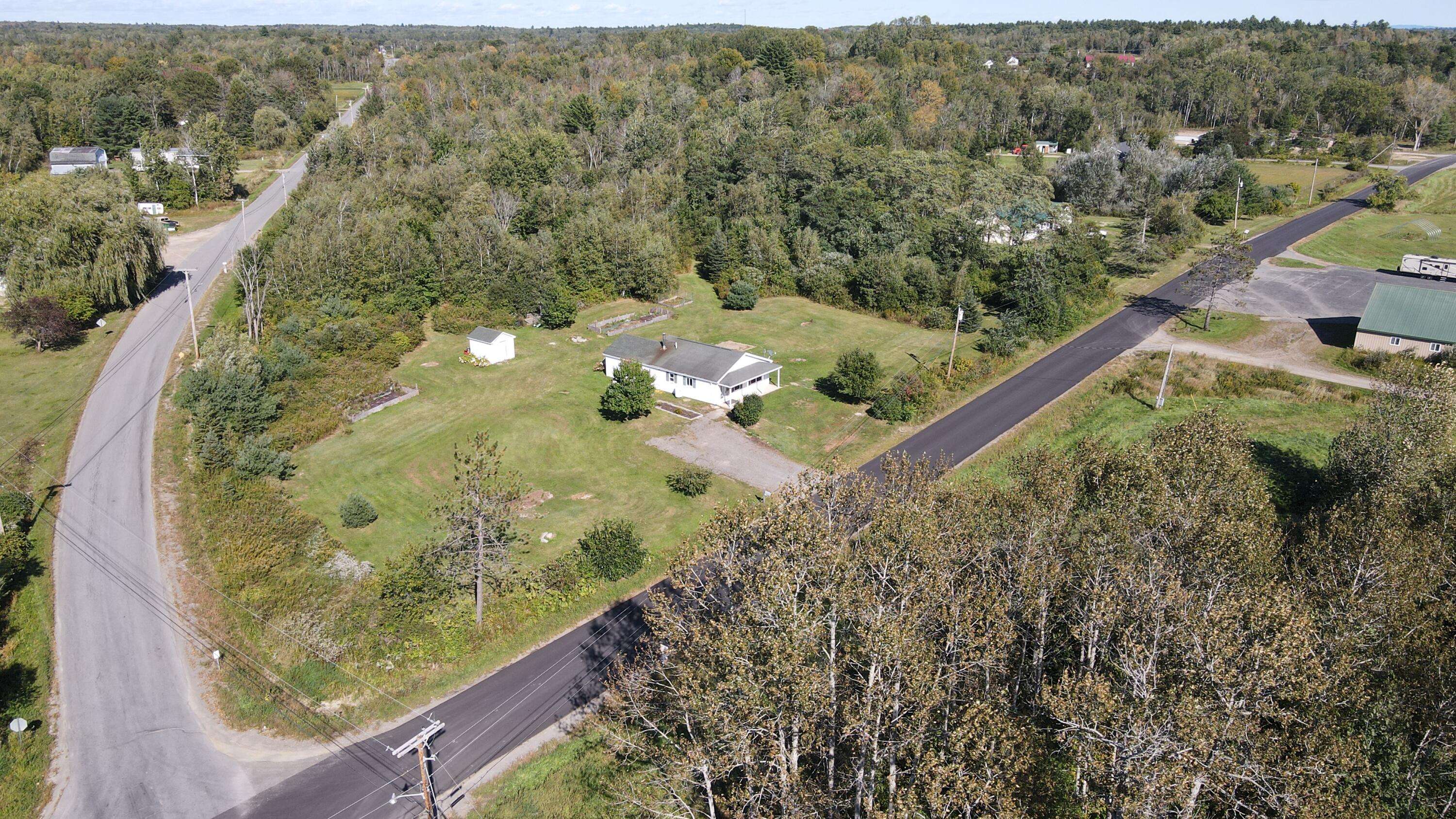 Kenduskeag, ME 04450,932 Grant RD