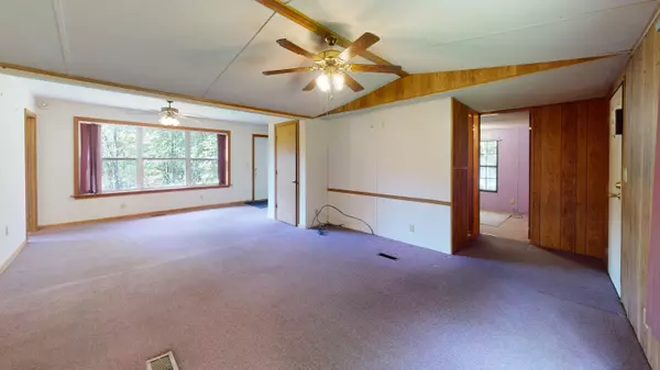 Greene, ME 04236,338 Lane RD