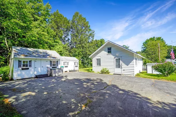 3 & 5 Fleming CT, Kennebunk, ME 04043