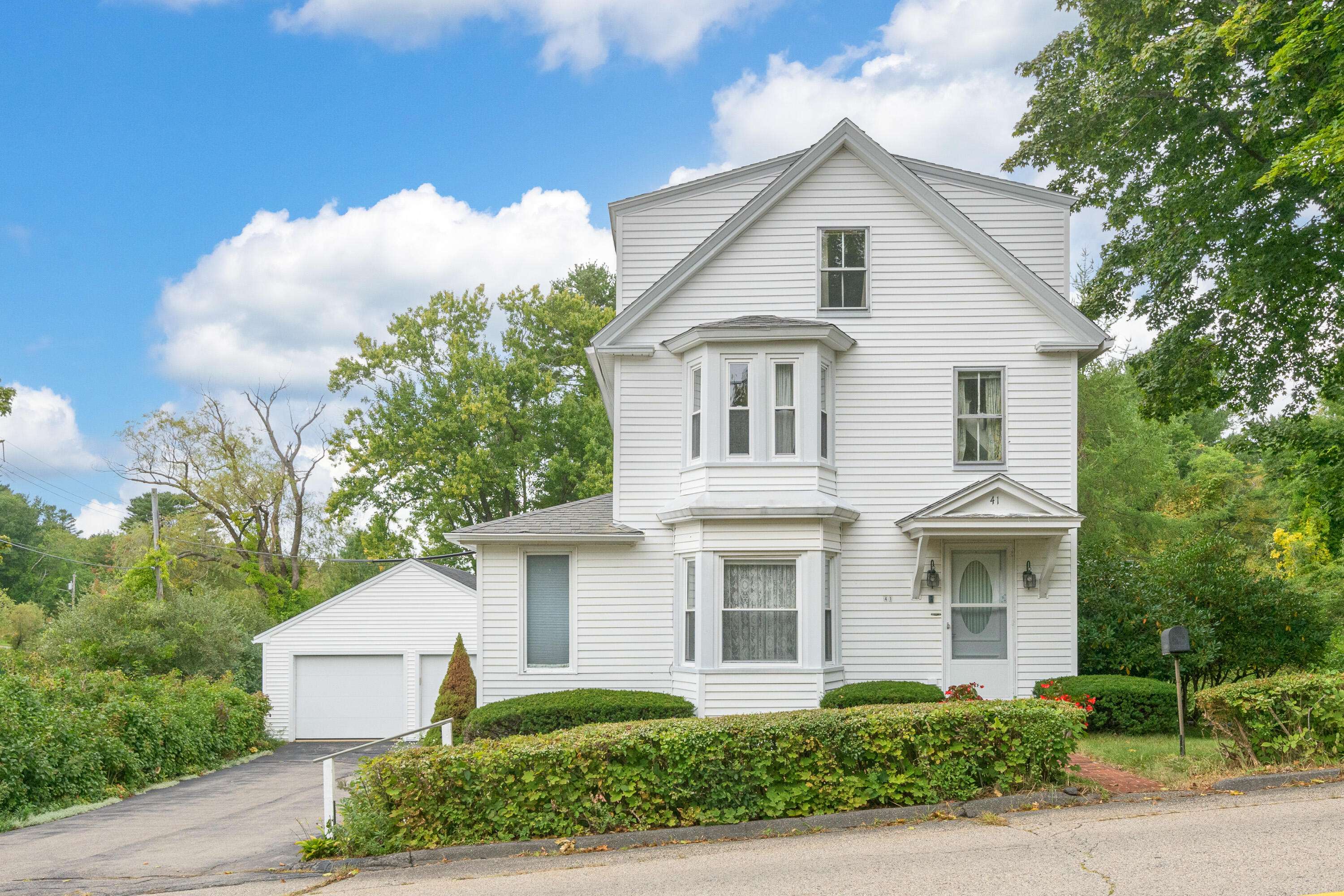 41 Lindsay RD, York, ME 03909