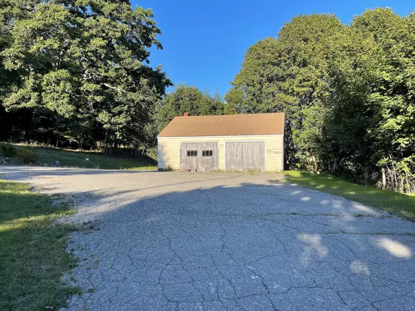 East Machias, ME 04630,9 Tupper LN