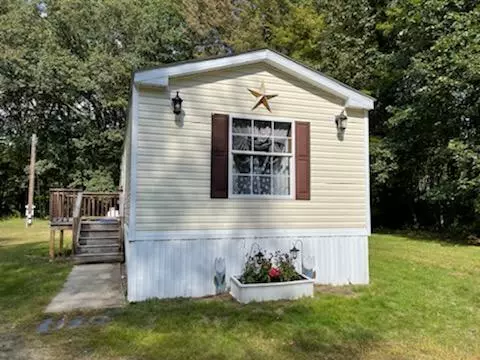 10 Dilios DR, Brunswick, ME 04011