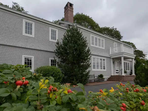 Mount Desert, ME 04660,1 Main ST