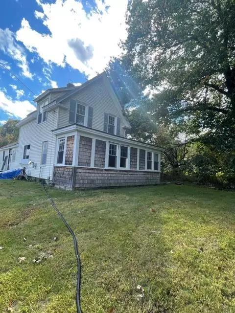 1 Back RD, Abbot, ME 04406