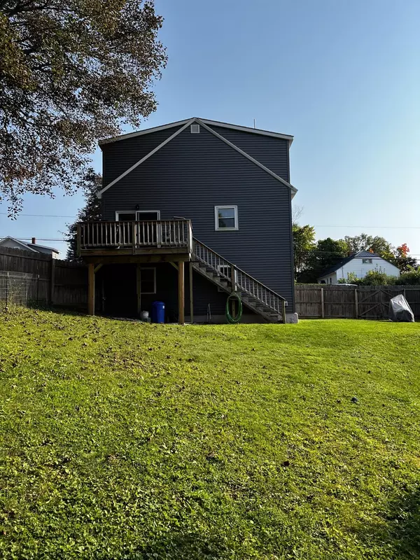 Presque Isle, ME 04769,65 Church ST