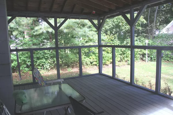 Madison, ME 04950,66 Old Point AVE