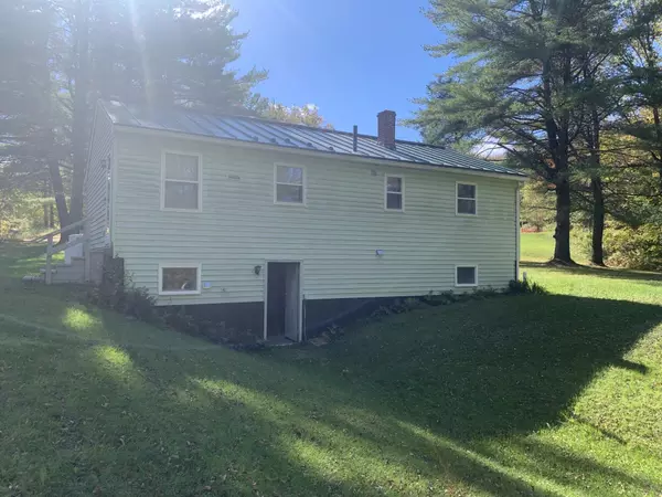 Fairfield, ME 04937,608 Norridgewock RD